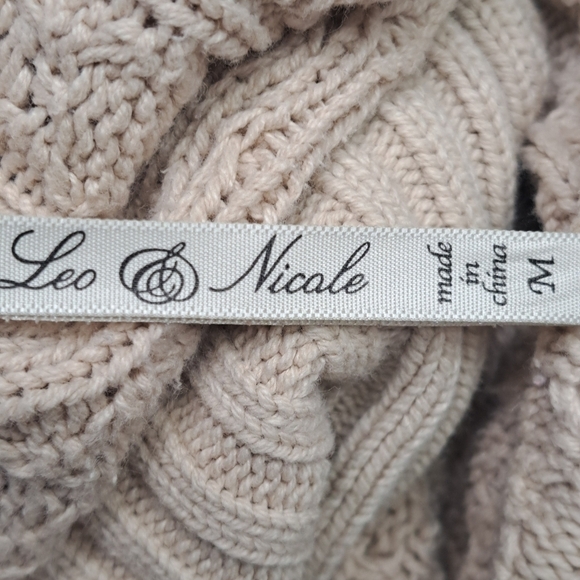 Leo & Nicole Beige Sweater Coat/Cardigan Size M - Picture 14 of 14